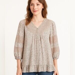 Free Hug Grey and Pink Ditzy Floral Lace Panel Ruffle Boho Blouse NWT